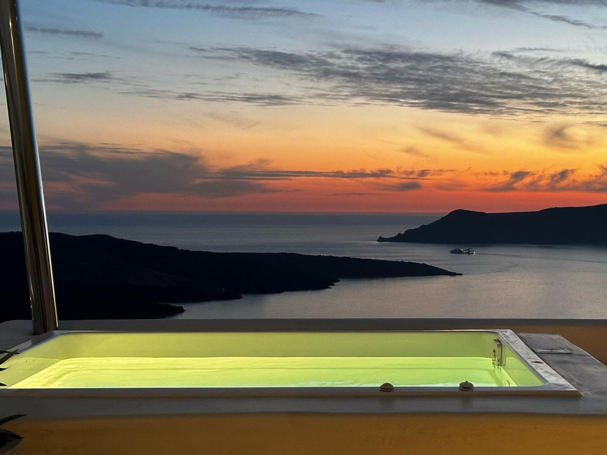 Dagaz Suites Fira  Dış mekan fotoğraf